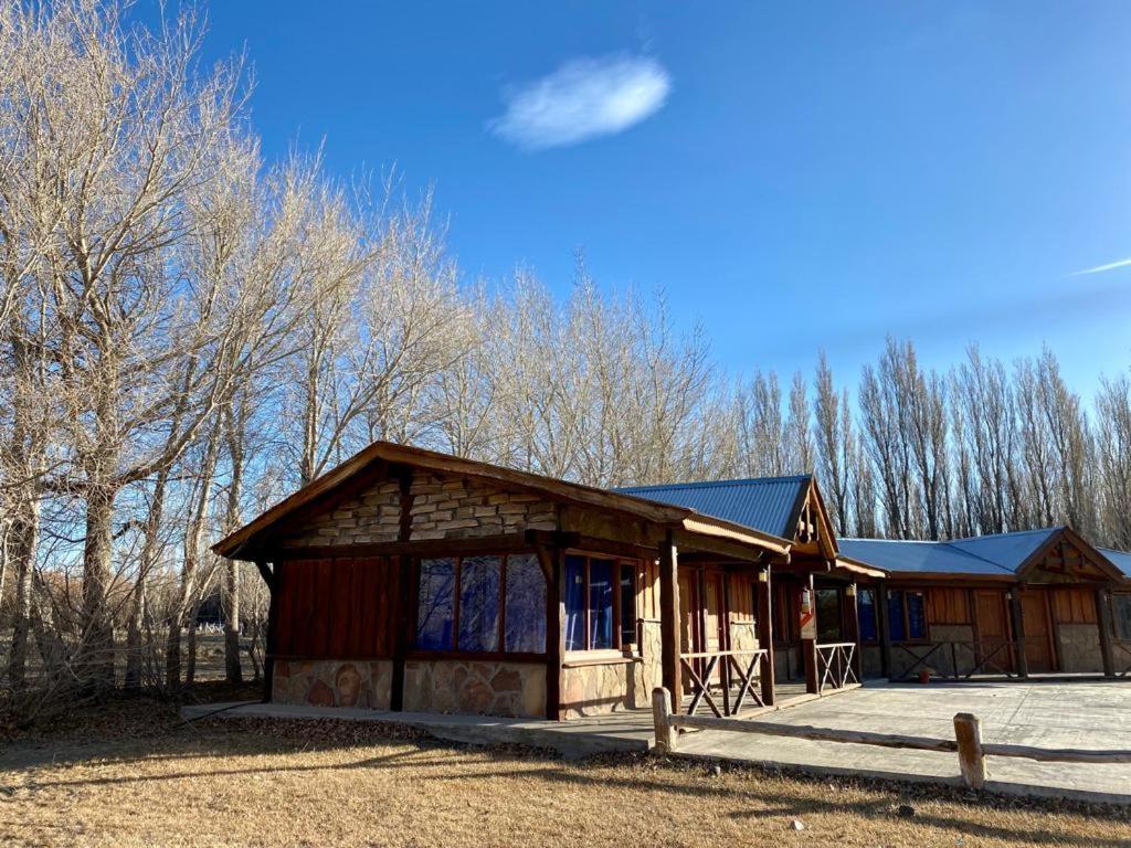 Hosteria & Cabanas Rio Fenix Perito Moreno Exteriér fotografie